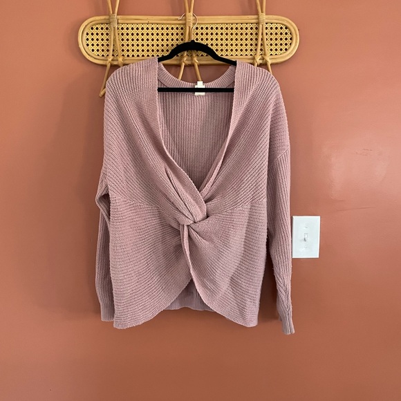 Pink Knot Front Sweater - Picture 3 of 4
